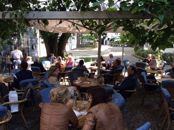 Welkom in het kleinste café van Nederland